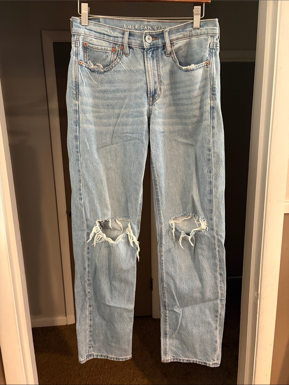American Eagle Outfitters Light Wash Distressed Straight Leg Jeans